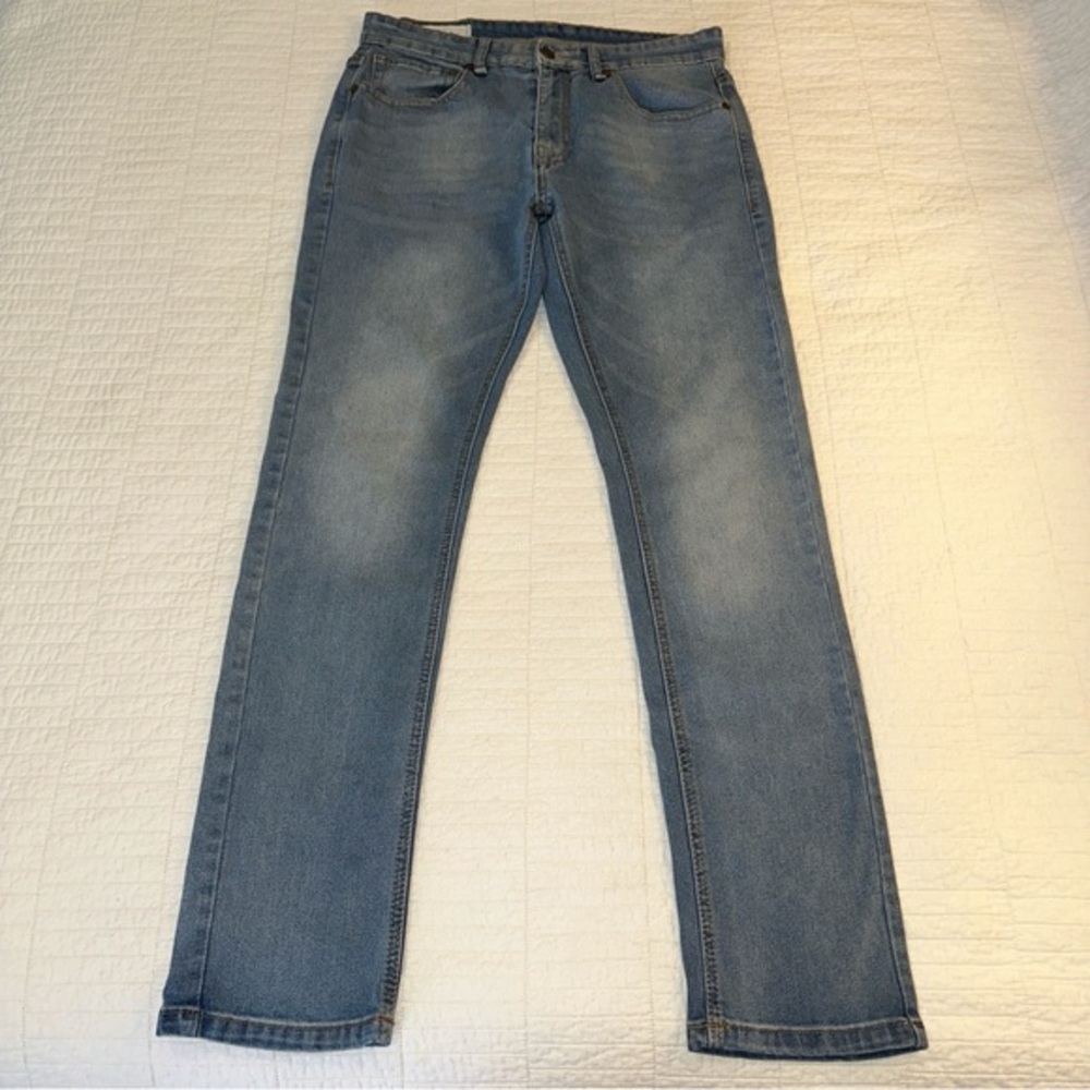 Across the Pond 32 x 32 Denim Straight Leg Men’s EUC